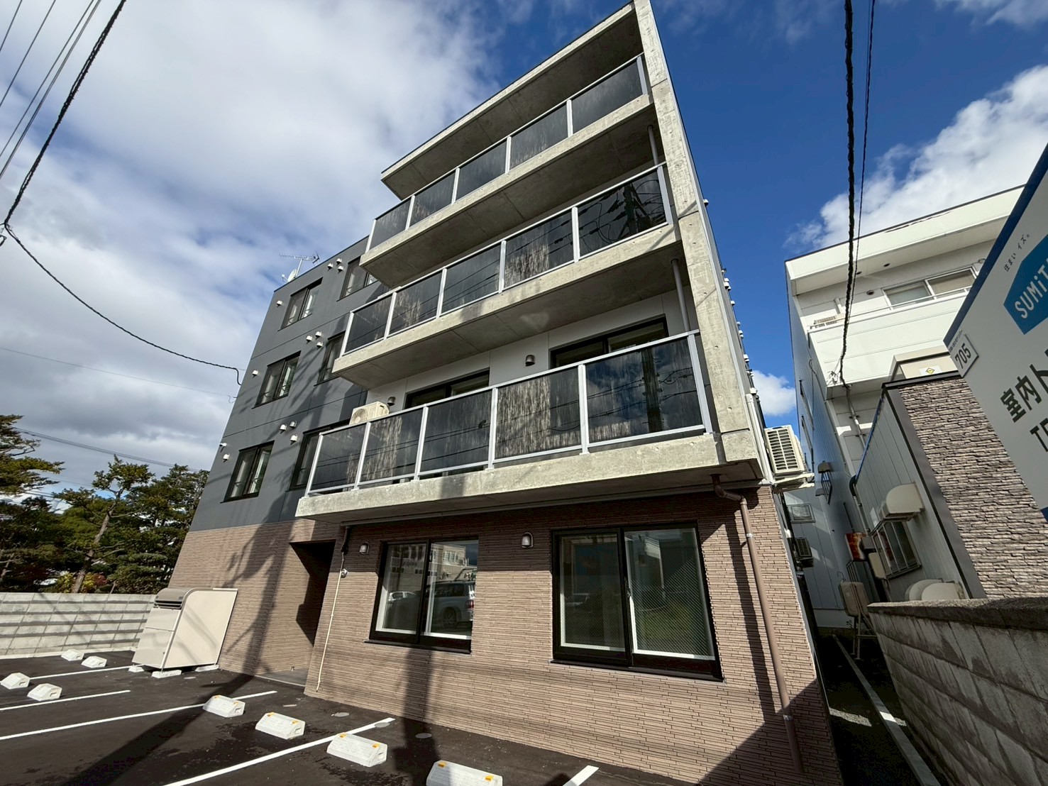 EEL（イール）二十四軒