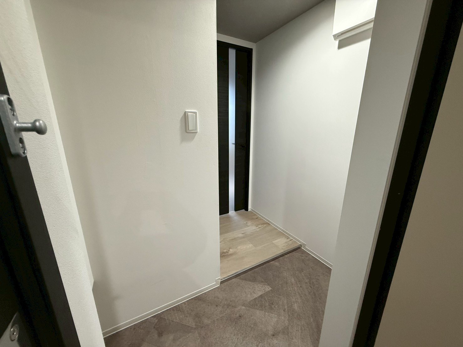 EEL（イール）麻生