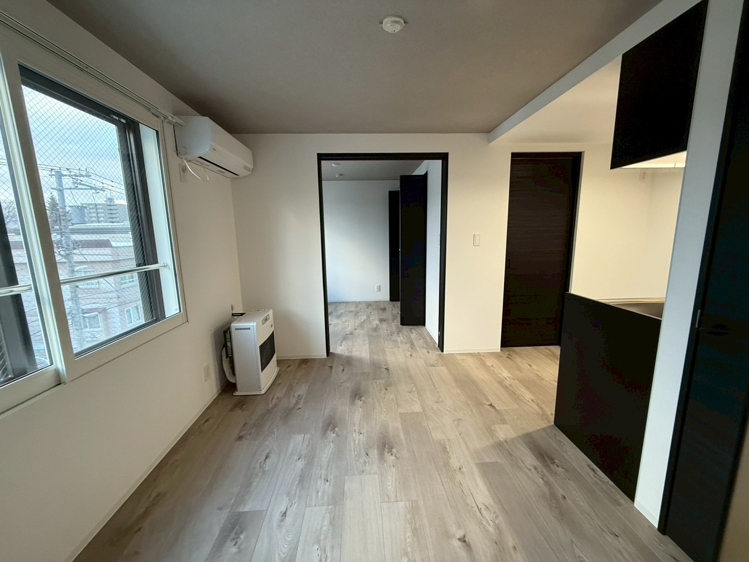 EEL（イール）麻生